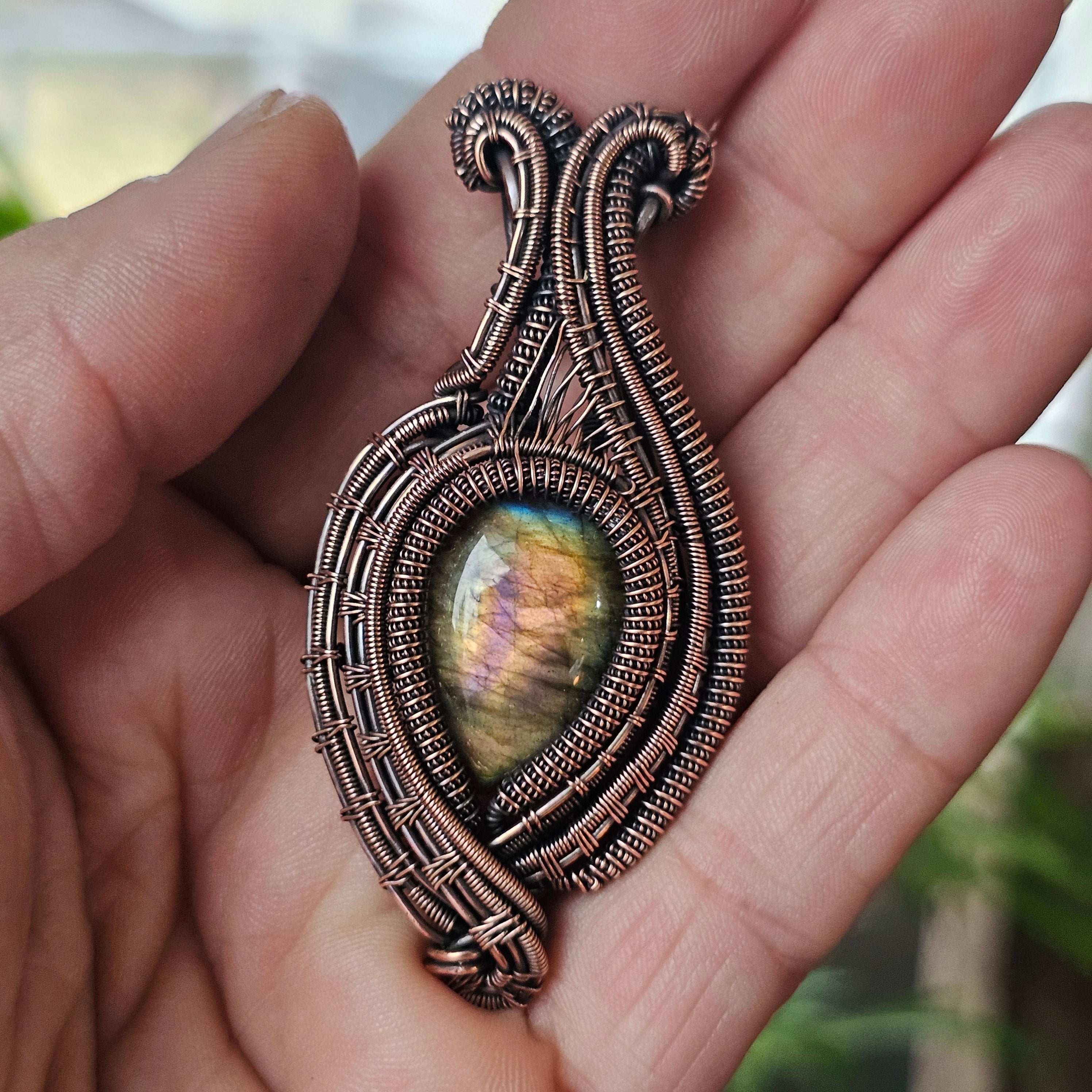 Labradorite pendant necklace